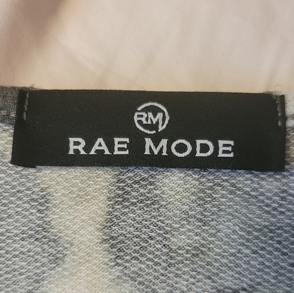 Rae Mode NWOT Animal Print Dress S - Picture 7 of 11